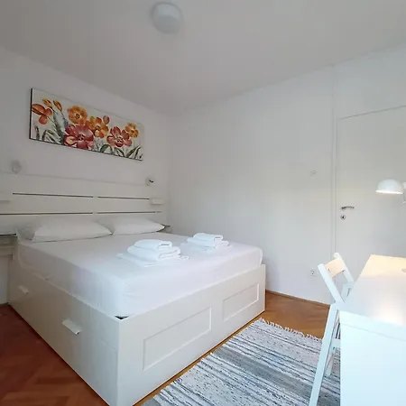 Daret 3 Bdr Apartament Split